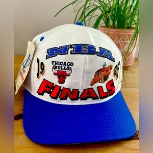 Vintage Deadstock NBA 1996 Bulls vs Sonics hat with original Bulls pin